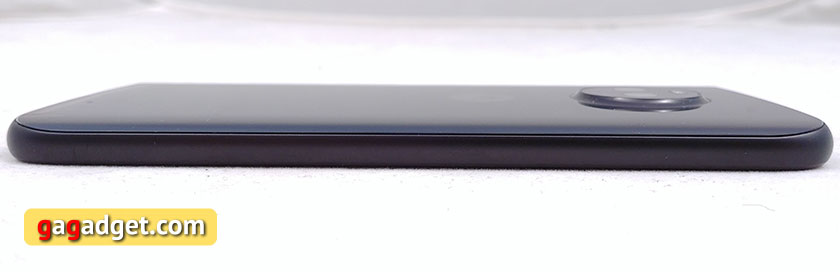 Обзор Moto X4: смартфон среднего сегмента с бонусами-9