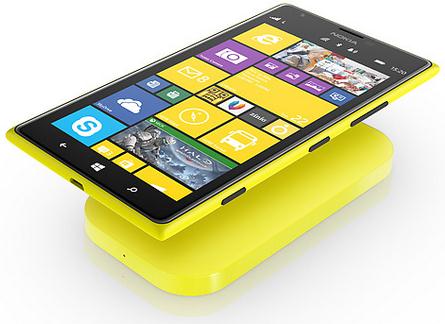 Обложка-клавиатура Nokia Power Keyboard для планшета Lumia 2520 и беспроводная зарядка Nokia DC-50-3