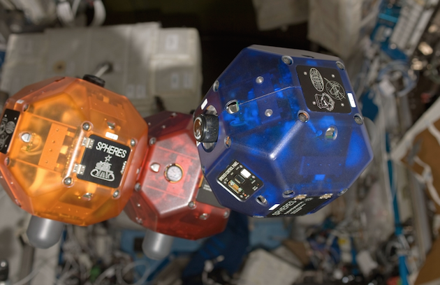 Экспериментальные смартфоны Google Project Tango отправятся на околоземную орбиту