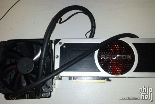 Живые фото и спецификации флагманской видеокарты AMD Radeon R9 295X2