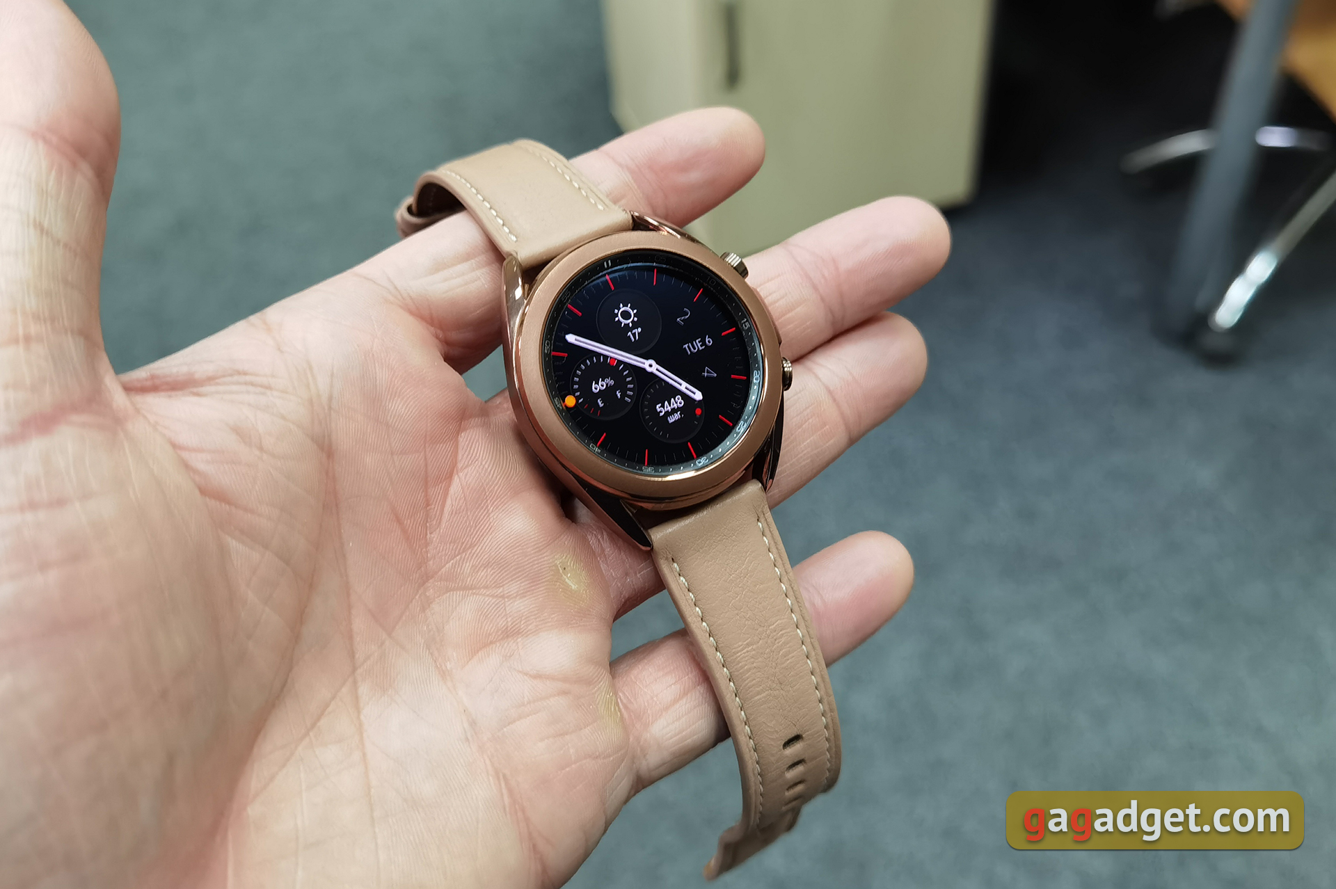 Обзор Samsung Galaxy Watch3: флагманские умные часы с классическим дизайном-18