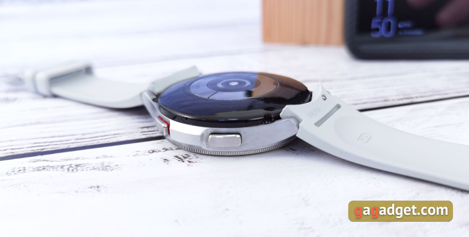 Samsung Galaxy Watch4 Classic im Test: Endlich mit Google Pay!-7