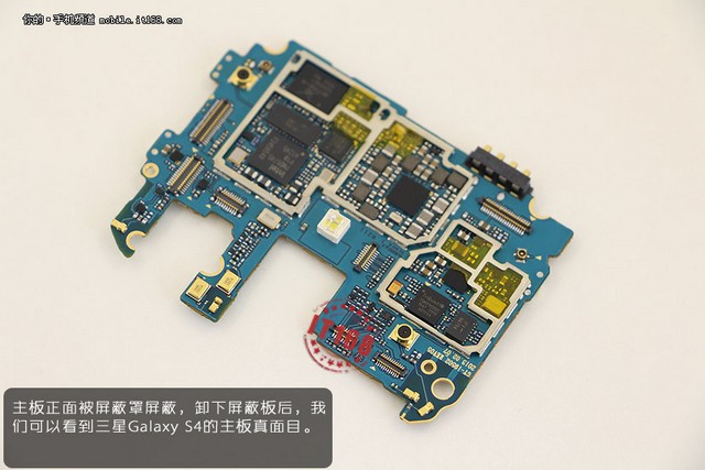 Разборка Samsung Galaxy S4 с двумя SIM-картами для Китая-10