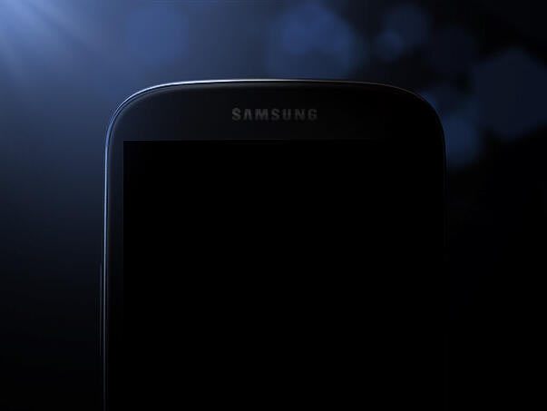 Подборка слухов о Samsung Galaxy S IV и дисплее PHOLED