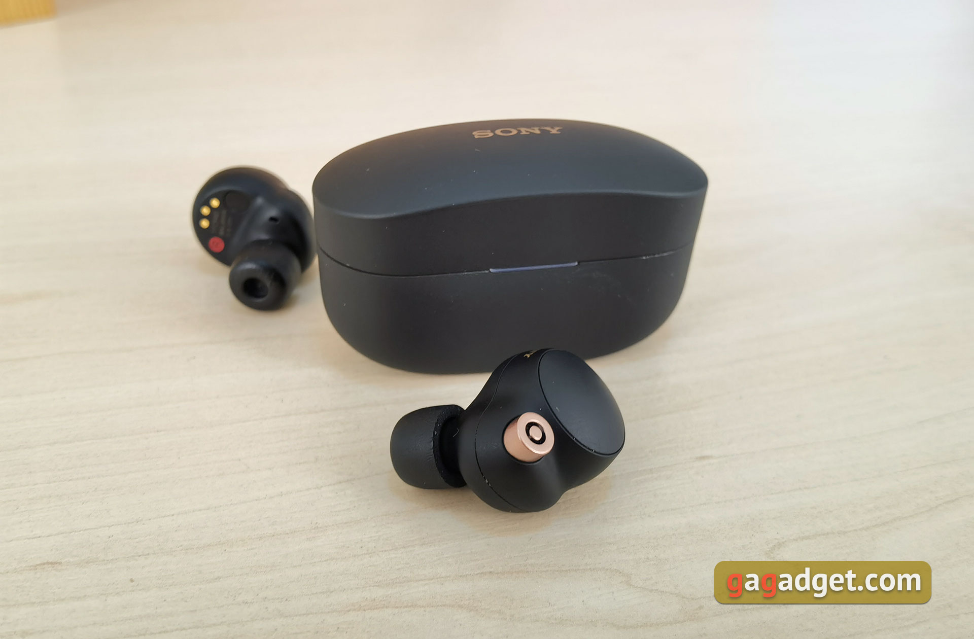 Sony WF-1000XM4 Review: TWS Flagship Earbuds with Best Noise Cancellation-6