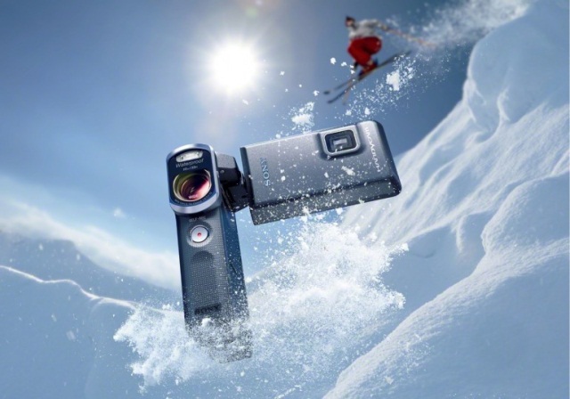 Защищенная компактная FullHD видеокамера Sony Handycam HDR-GW66VE