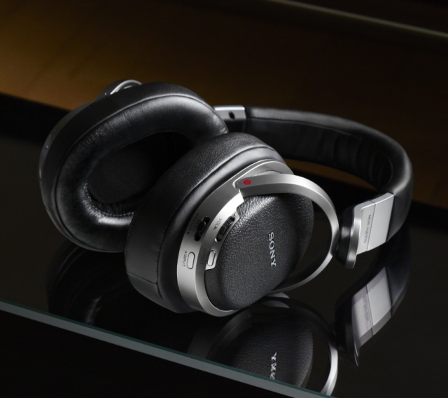 Sony представила беспроводные наушники MDR-HW700DS с 9.1-канальным звуком