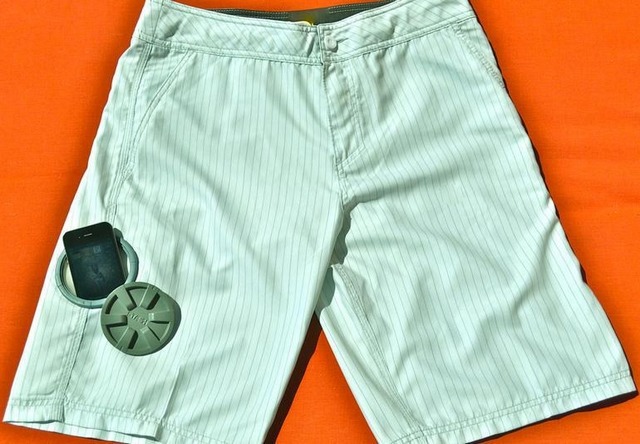 Stash: пляжные шорты с водонепроницаемым карманом