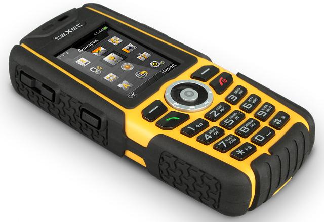 Защищенный телефон TeXet TM-540R с поддержкой DualSIM и встроенной рацией