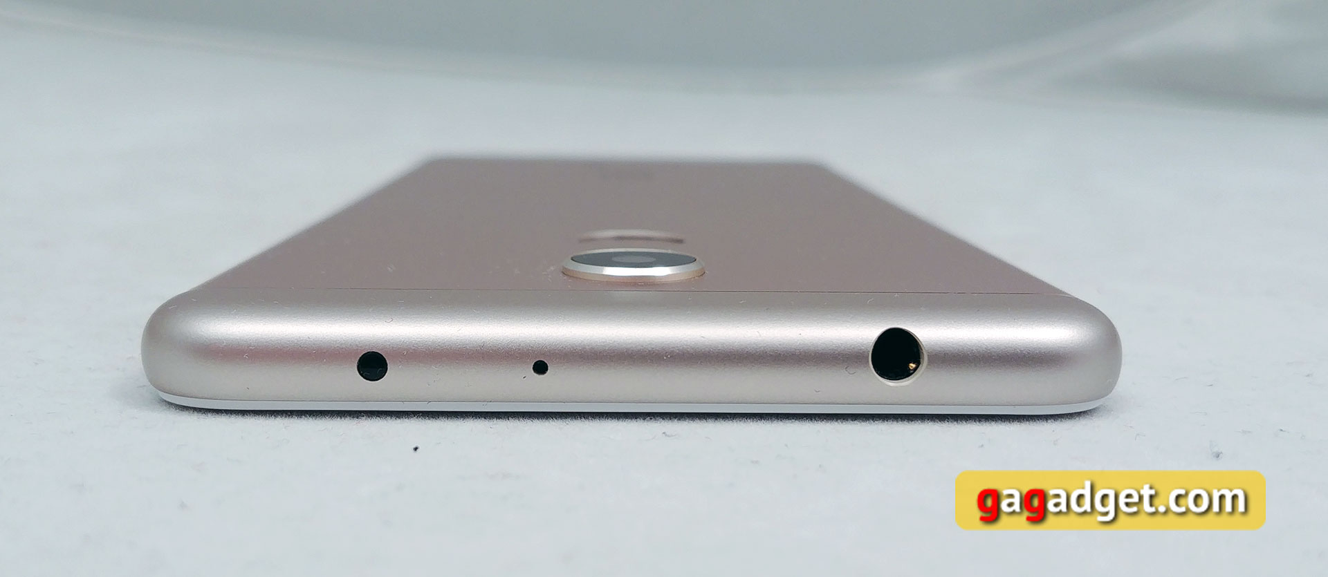 Обзор Xiaomi Redmi 5: хитовый бюджетный смартфон теперь с экраном 18:9-7