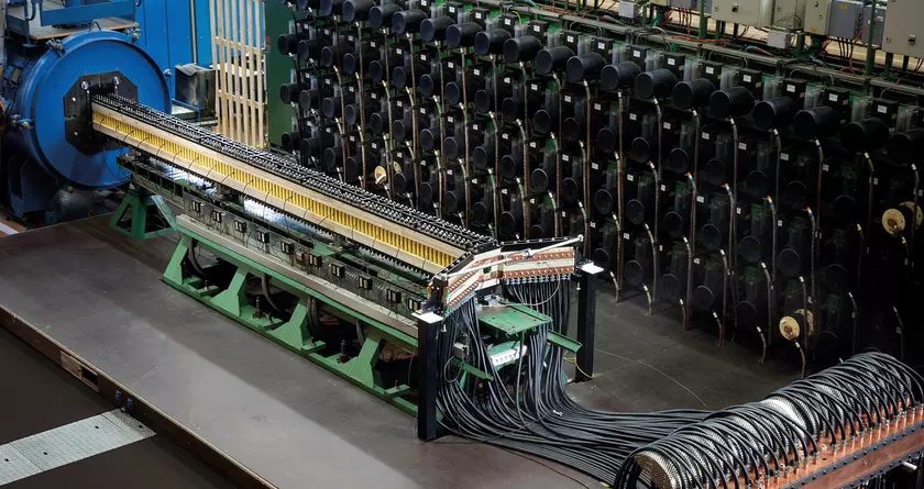 Евросоюз хочет создать электромагнитную пушку, способную разгонять артиллерийский снаряд до 7400 км/ч