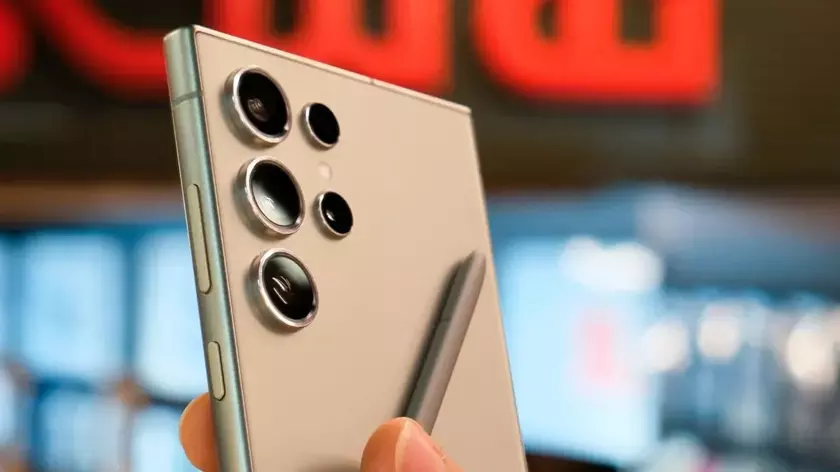 Слухи: Galaxy S25 Ultra получит аккумулятор емкостью 5000 мАч и поддержку быстрой зарядки 45 Вт