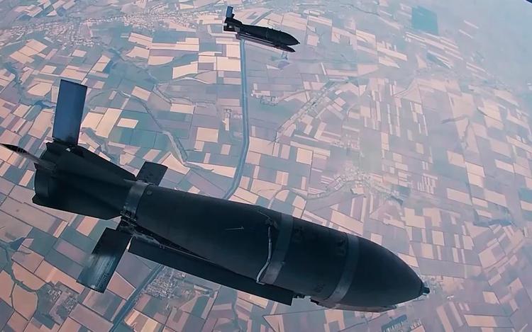 Russia develops rocket-powered guided bomb that ...