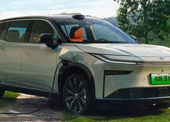 10 000 заказов за 60 минут: электрический Toyota bZ3X оказался очень популярным в Китае