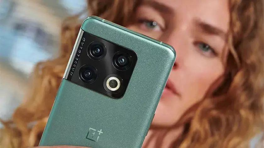 OnePlus 10 Pro получит «первый в мире Always-on дисплей с частотой 1 Гц» и лучший среди Android-смартфонов вибромотор