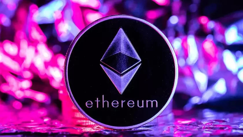 Создатель Ethereum признался, что перечислил криптовалюту в Украину через сервис Tornado Cash, который назвали угрозой нацбезопасности США