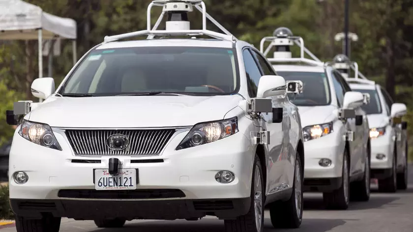 Apple выходит в лидеры по количеству беспилотных машин в Америке