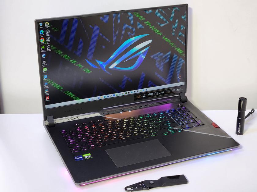 ASUS ROG ROG Strix Scar 17 SE (2022) своими глазами: неоновый вкус победы