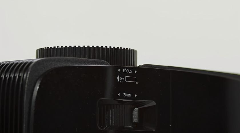 Optoma HD146X beste projector kleine kamer