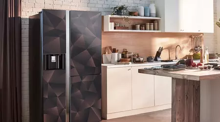 Hitachi sells its home appliance business to Samsung out of greed