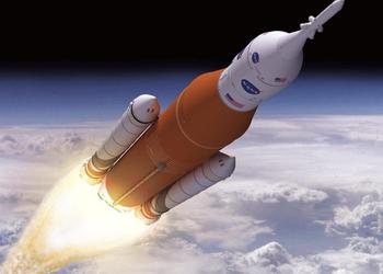 NASA анонсировала первый полёт огромной лунной ракеты SLS