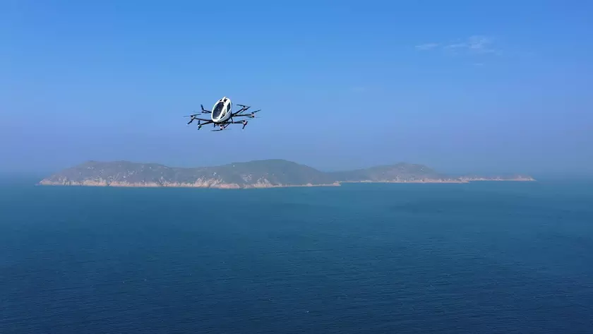 Испанская полиция начнёт испытания воздушного такси EHang EH216