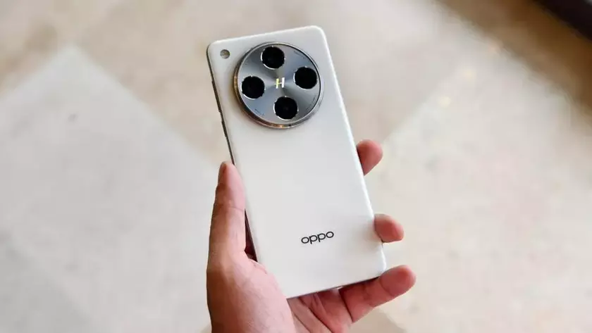 Oppo рассматривает возможность изъятия двойной перископической камеры в Find X9 Pro