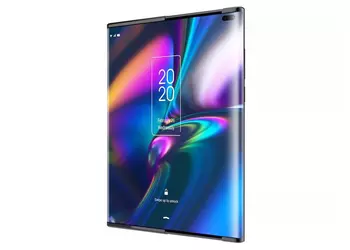 В сеть «слили» изображения первого в мире смартфона с выдвижным дисплеем