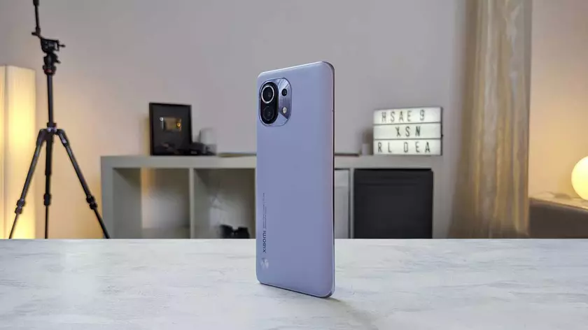 Ровно через год после Mi 11: флагман Xiaomi 12 могут представить 28 декабря