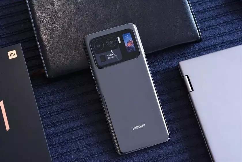 Суперспособность для Xiaomi Mi 11 Ultra: после обновления флагман способен проработать до 14 дней без подзарядки