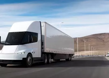 Tesla Semi: Массовое производство началось, или как Илон Маск наконец догнал свои обещания