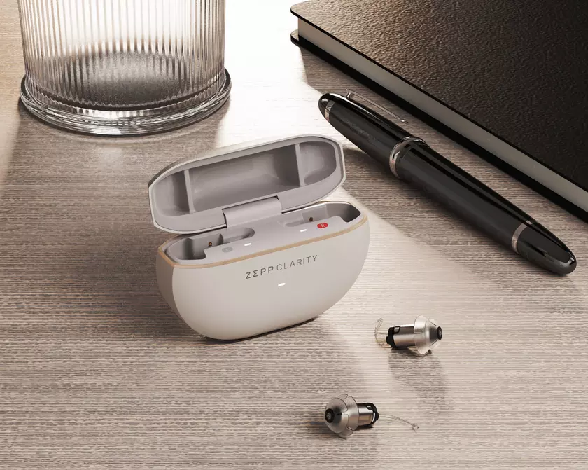 Amazfit показала на CES 2024 слуховой аппарат Zepp Clarity Pixie с защитой IPX7 и автономностью до 17 часов