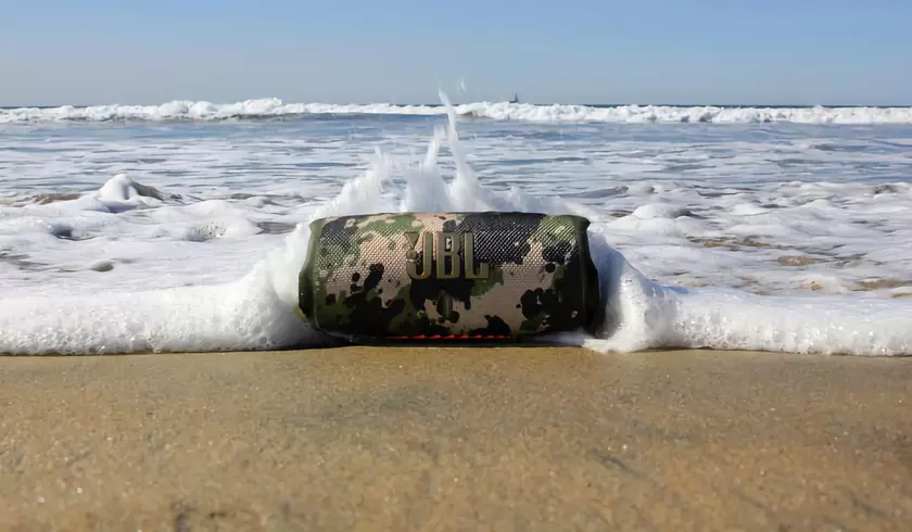 JBL Charge 5 на Amazon: беспроводная колонка с защитой IP67, портом USB-C и автономностью до 20 часов со скидкой $31