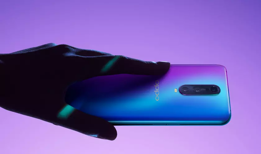 Премьера Oppo R17 Pro: смартфон с тройной 3D-камерой и сверхбыстрой зарядкой
