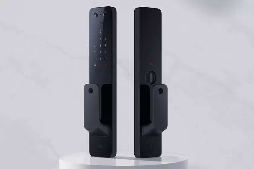Xiaomi Auto Smart Door Lock Pro: флагманский дверной замок с камерой, сканером отпечатков пальцев и NFC за $325
