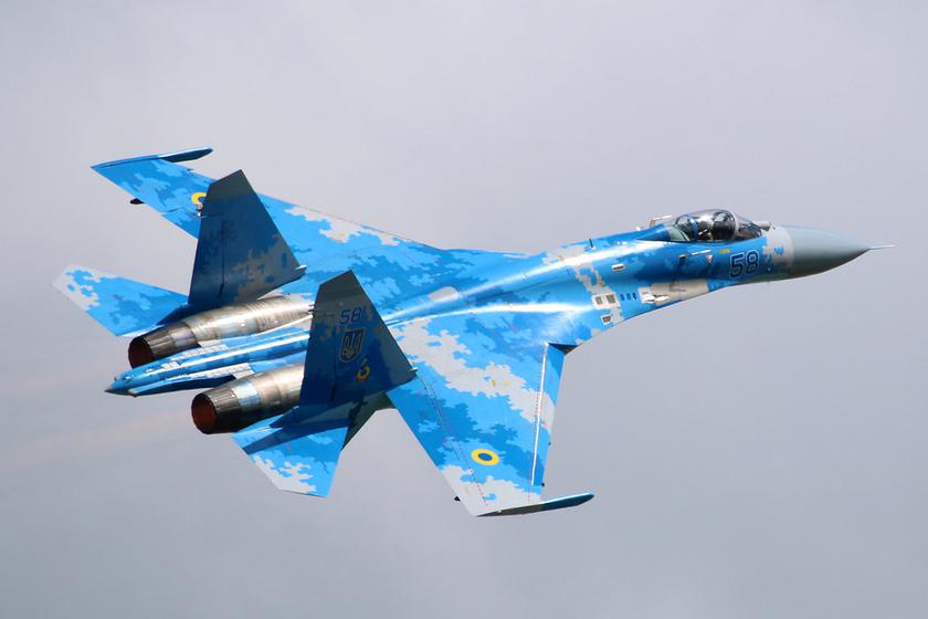 Ukrainische Su-27-Mehrzweckkampfflugzeuge können jetzt auch AGM-88 HARM-Radarabwehrraketen einsetzen