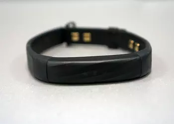 Слушай свое сердце: обзор Jawbone UP3