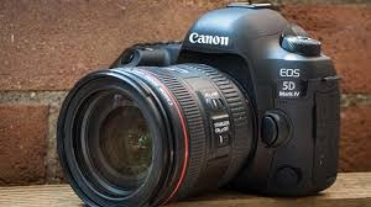   Canon  EOS  5D Mark IV Canon  EOS  1D Nikon D850  Nikon 