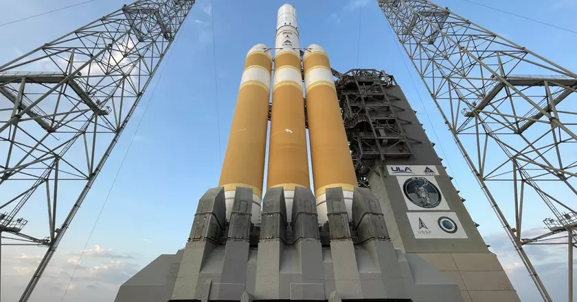 Последний запуск ракеты-носителя Delta IV Heavy отменен за минуты до старта