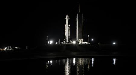 NASA не змогло відправити зонд Psyche до металевого астероїда Психея через невідповідні погодні умови для запуску ракети Falcon Heavy