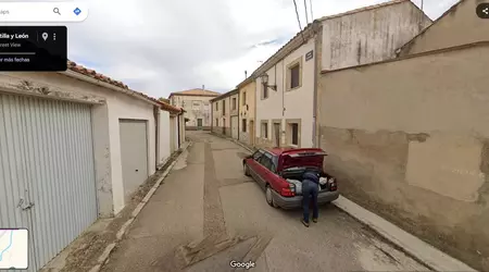 Google Street View helped solve a murder in Spain: the killer was captured on the service's photo