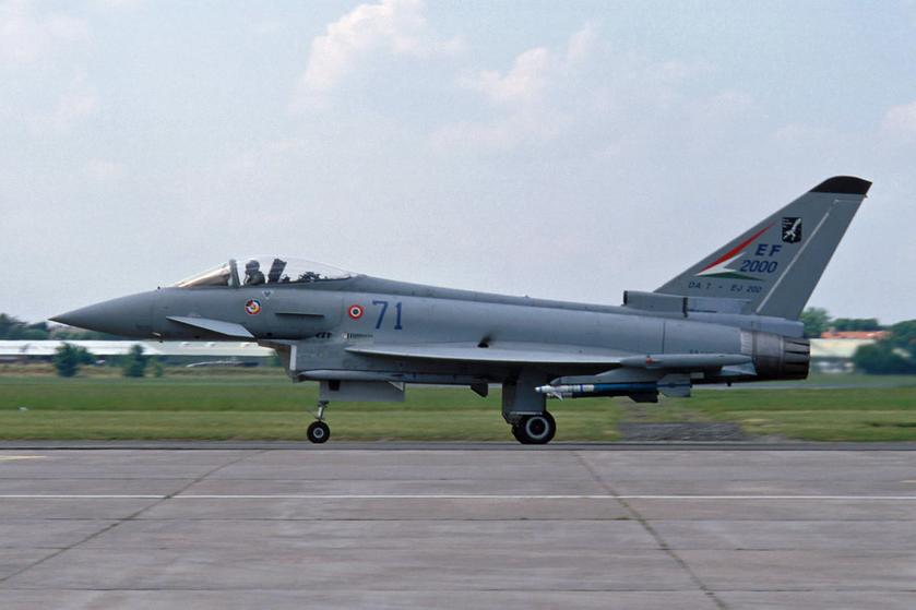 Фанат War Thunder на форумі гри опублікував 730-сторінковий документ НАТО із секретною інформацією про винищувач Eurofighter Typhoon DA7
