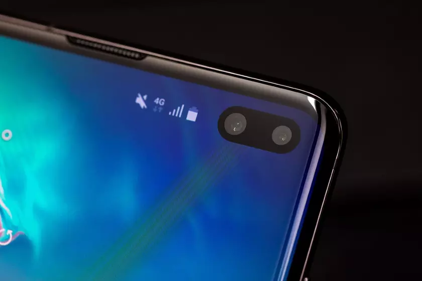 Инсайдер: следующий смартфон Xiaomi Mi Mix получит «дырявый» AMOLED-дисплей с частотой обновления 120 Гц