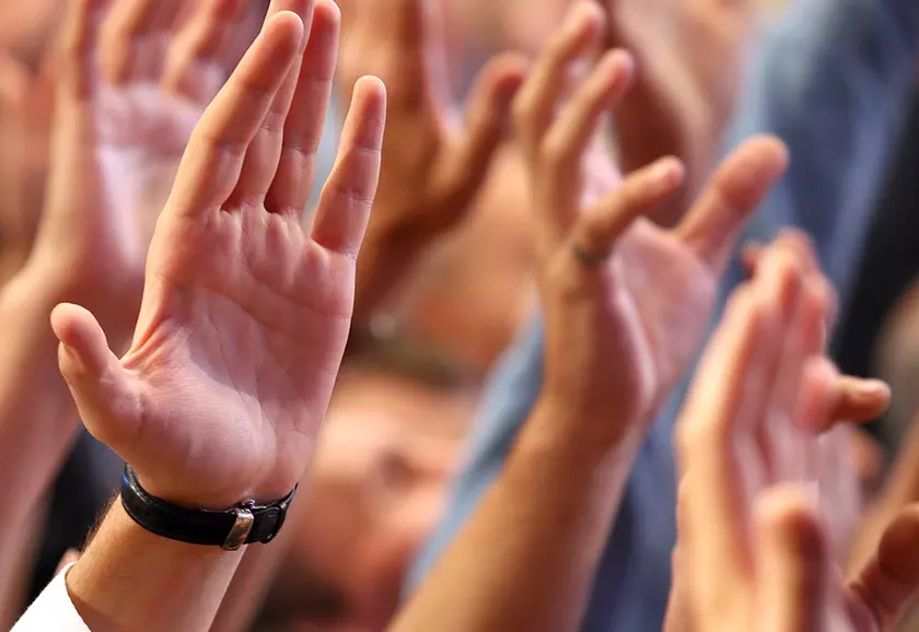 Как создать опрос в  Фейсбуке и все узнать