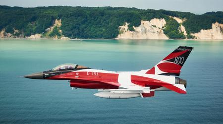 Le Danemark a officiellement confirmé la livraison de 19 chasseurs F-16 Fighting Falcon à l'Ukraine. Les livraisons débuteront en 2023.