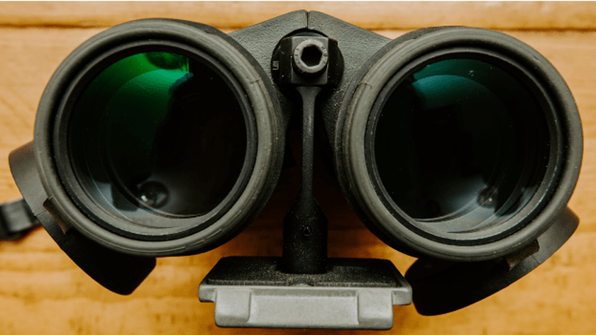 Vortex Fury HD 5000 compact binoculars 10x42