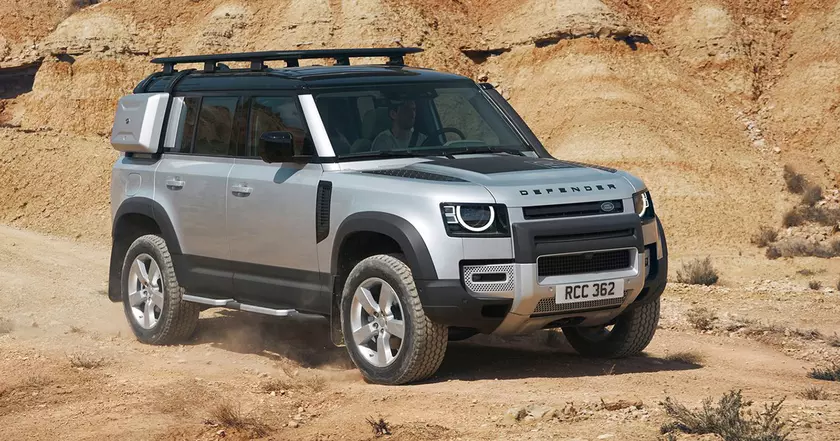 Exploring the Capabilities of the New Land Rover Defender 110: A Tech-Savvy Off-Roader's Dream