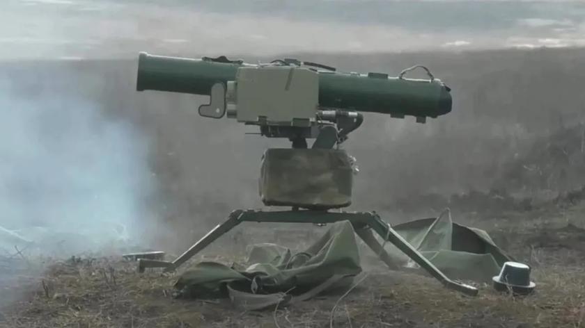 Украинские военные уничтожили движущуюся БРДМ-2 с помощью ПТРК «Стугна-П»