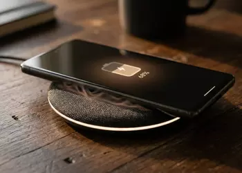Is Wireless Charging Killing Your Battery?