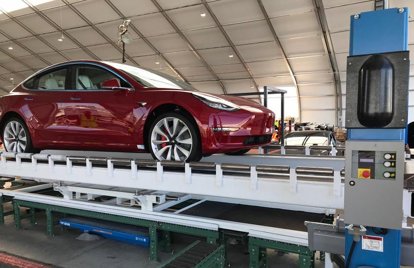 Tesla пришлось дорабатывать 4300 машин Model 3 из рекордной партии